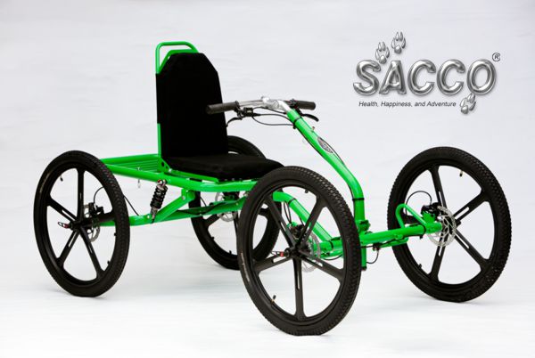 Detailed frontal view of Sacco dog cart, highlighting the ergonomic design ideal for mushing